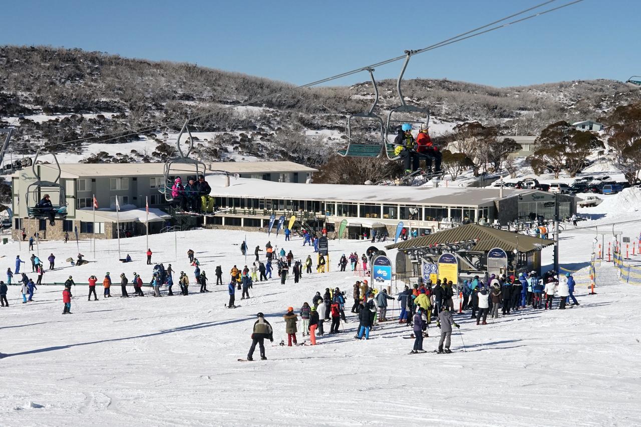 Smiggins Hotel & Chalet Apartments Perisher Valley Exterior photo