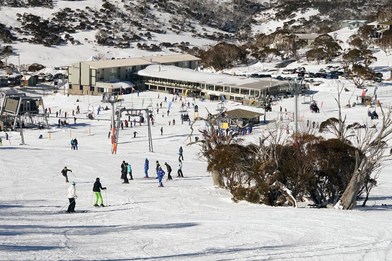 Smiggins Hotel & Chalet Apartments Perisher Valley Exterior photo